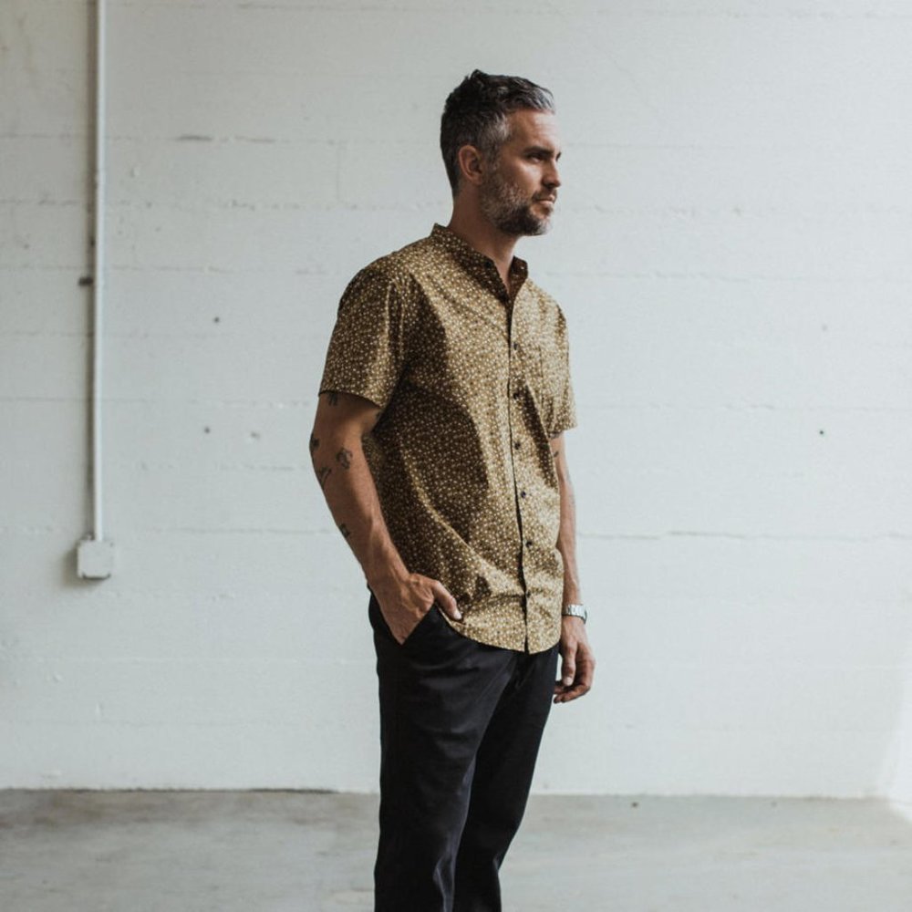 Taylor Stitch The Bandit in Brown Mini Floral | Size 44